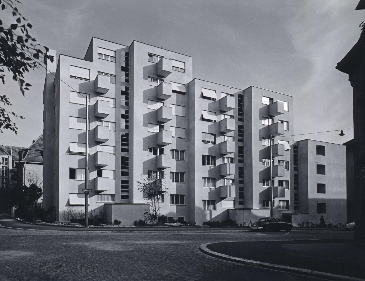 Foto: Ernst Gisel, Geschosswohnungsbau Hegibachstrasse, Zürich, 1958–1960. Foto: Fritz Maurer