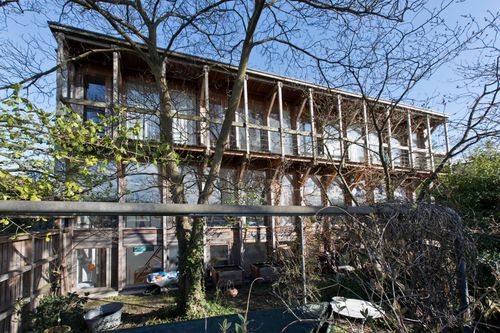 Foto: Jean-Claude und Elisabeth Steinegger, Haus Leimgrubenweg 19, Binningen/BL, März 2020. Foto: Sheldon Suter, Locarno