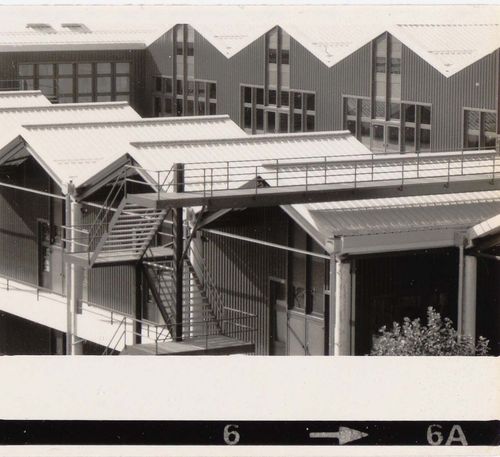 Foto: Jakob Schilling, Einkaufszentrum «Volkiland», Volketswil/ZH, 1982–1984